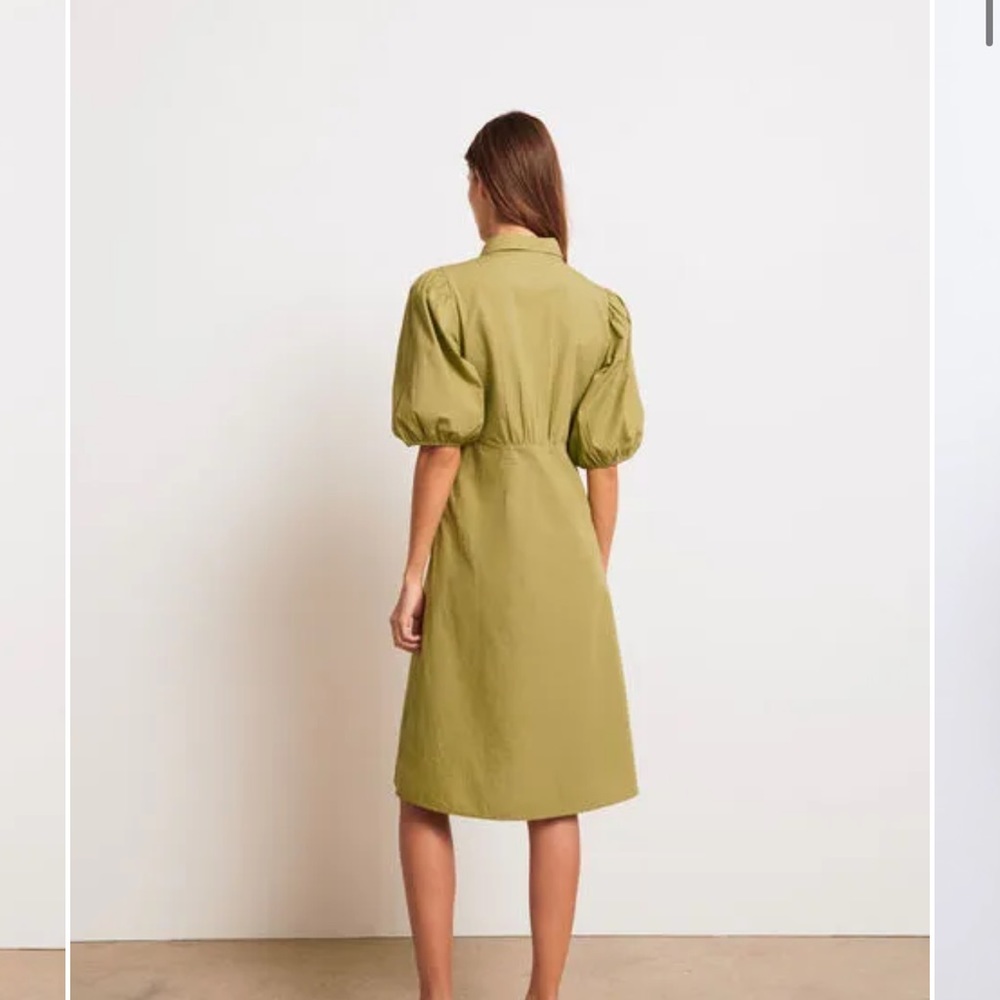 Ba&sh Dress Size 2/Med
Taille 2 - Picture 3 of 10